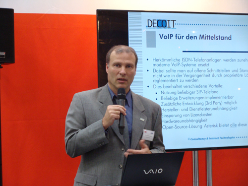 Fachvorträge am CeBIT-Stand der DECOIT GmbH